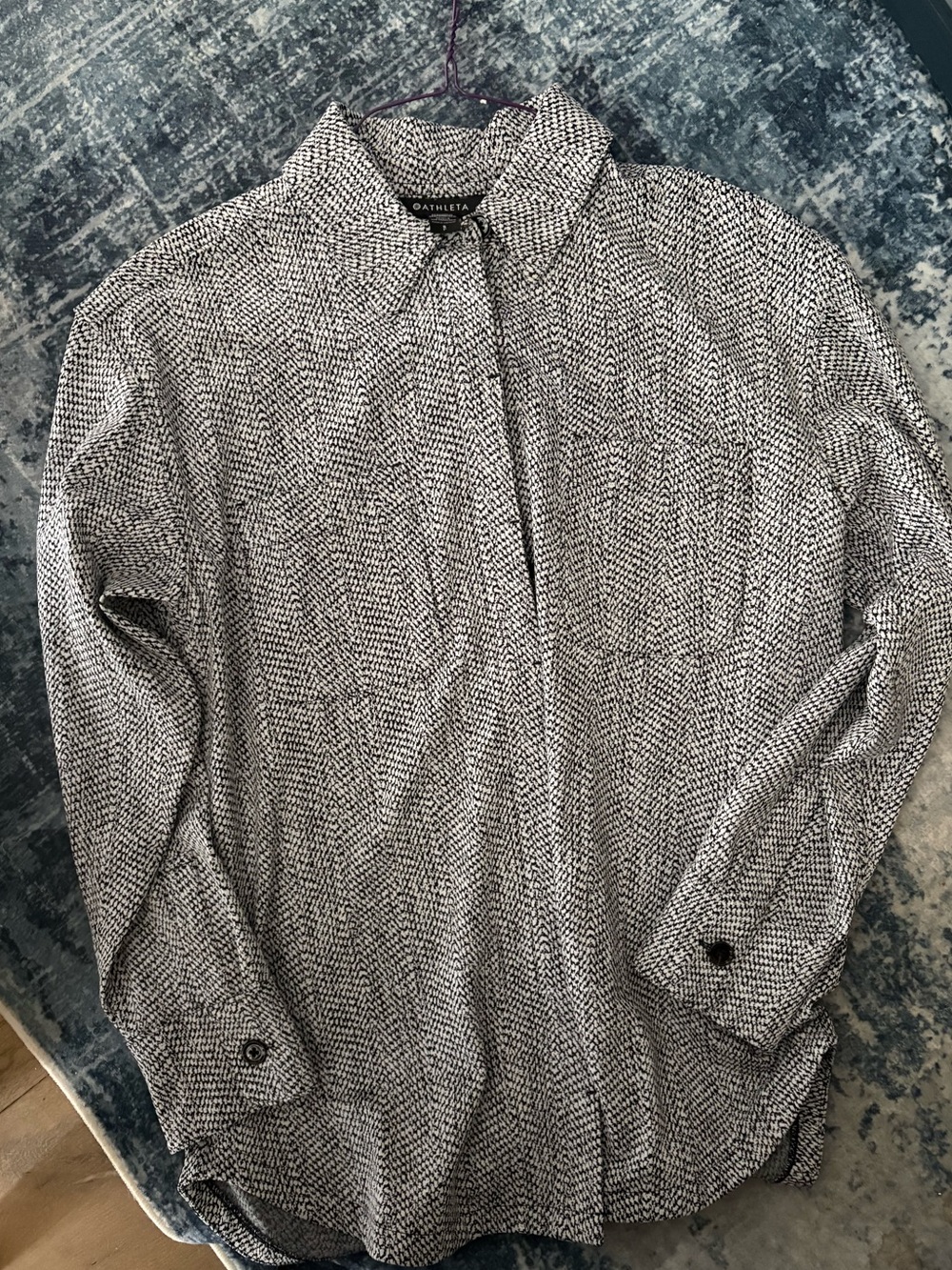 Athleta Women’s Black White Printed Button Down Tunic Shirt Size Small
